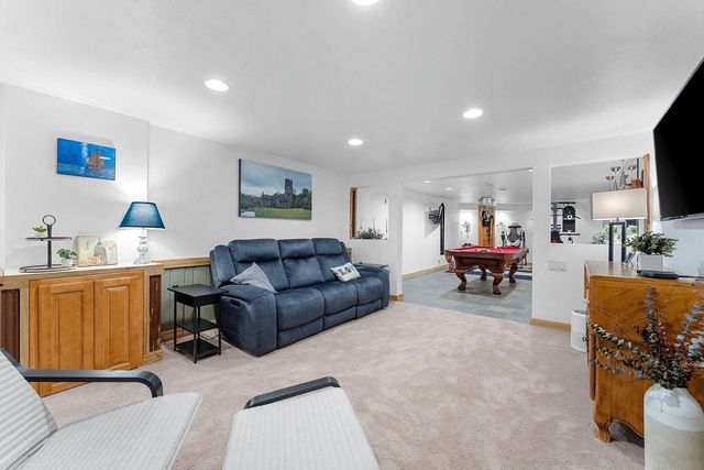 2542 RIVERVIEW DRIVE, Green Bay, WI 54313