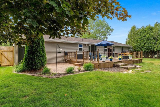 2542 RIVERVIEW DRIVE, Green Bay, WI 54313
