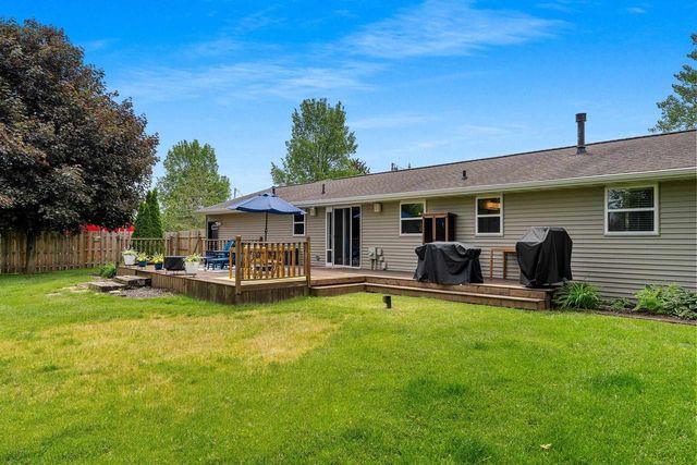 2542 RIVERVIEW DRIVE, Green Bay, WI 54313