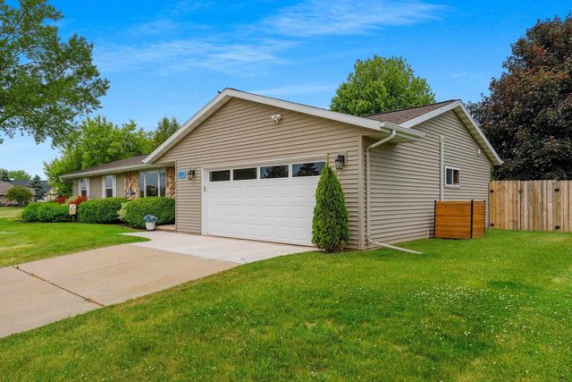 2542 RIVERVIEW DRIVE, Green Bay, WI 54313