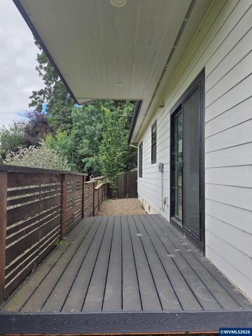 3346 Zane Ln, Eugene, OR 97404