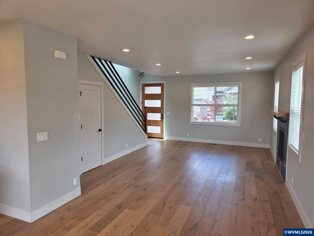 3346 Zane Ln, Eugene, OR 97404