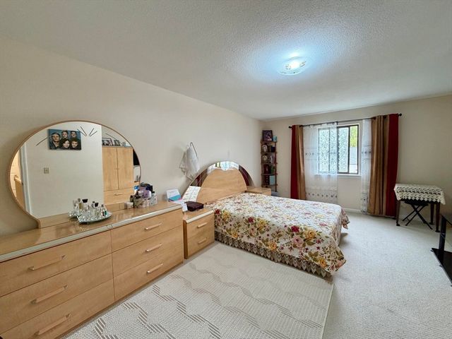 119 Beekman Dr 119, Agawam, MA 01106