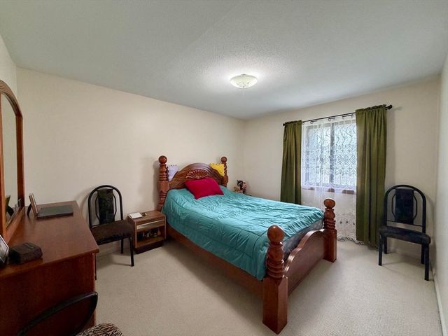 119 Beekman Dr 119, Agawam, MA 01106
