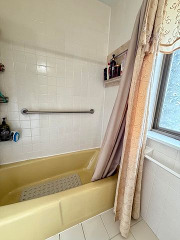 119 Beekman Dr 119, Agawam, MA 01106