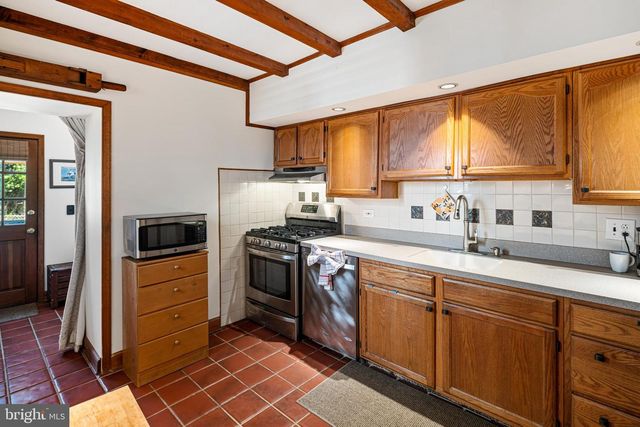 269 LAURISTON ST, Philadelphia, PA 19128