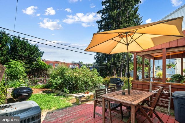 269 LAURISTON ST, Philadelphia, PA 19128
