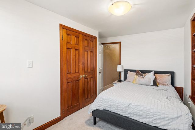 269 LAURISTON ST, Philadelphia, PA 19128