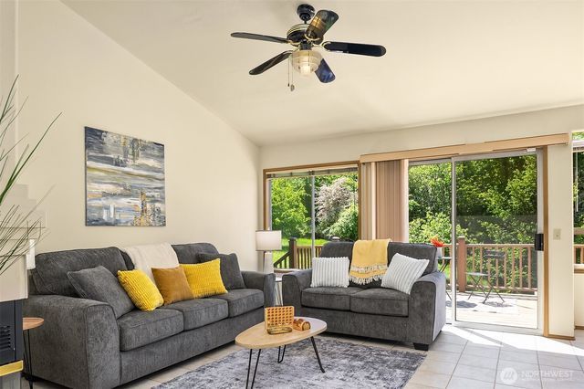 611 S 32nd Street, Renton, WA 98055