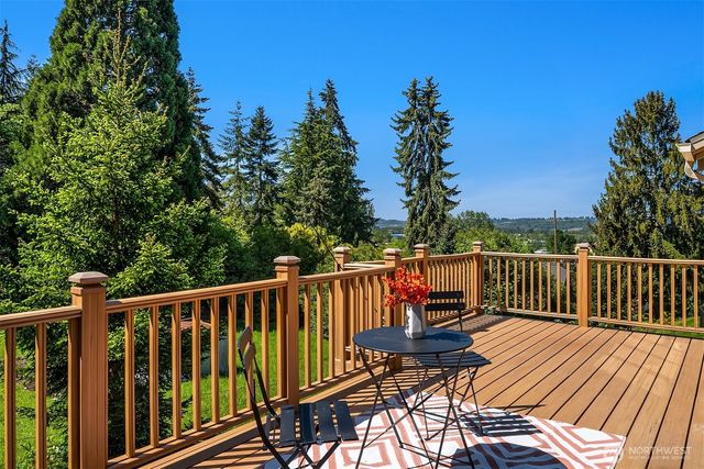 611 S 32nd Street, Renton, WA 98055