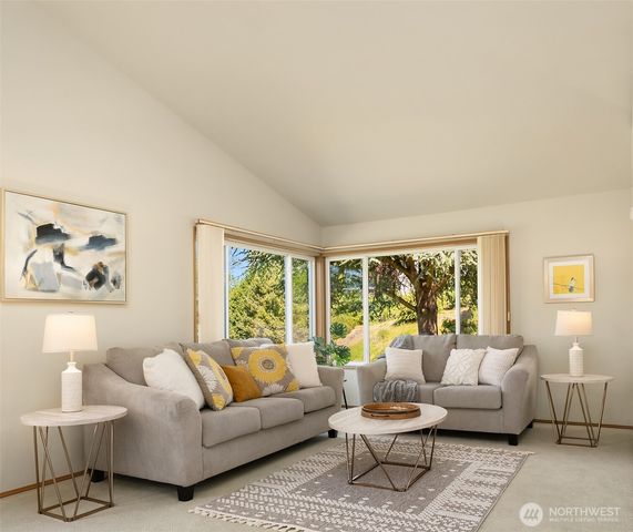 611 S 32nd Street, Renton, WA 98055
