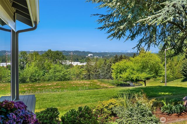 611 S 32nd Street, Renton, WA 98055