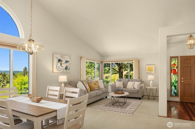 611 S 32nd Street, Renton, WA 98055