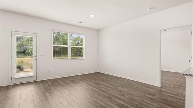 261 Kennelsman Drive, Griffin, GA 30224