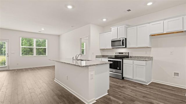 261 Kennelsman Drive, Griffin, GA 30224