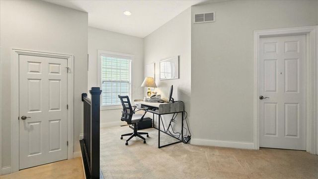 5025 Blackstone Edge Drive, New Albany, OH 43054
