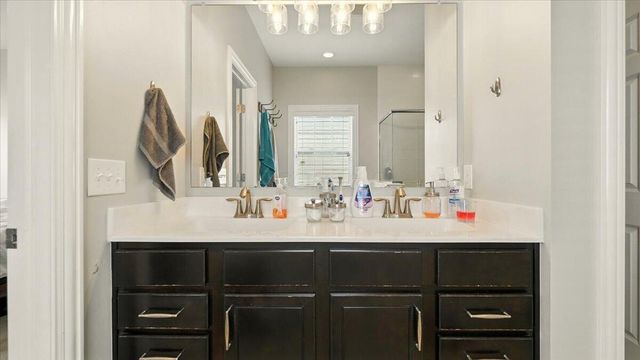 5025 Blackstone Edge Drive, New Albany, OH 43054