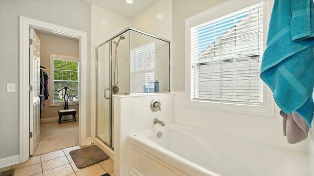 5025 Blackstone Edge Drive, New Albany, OH 43054