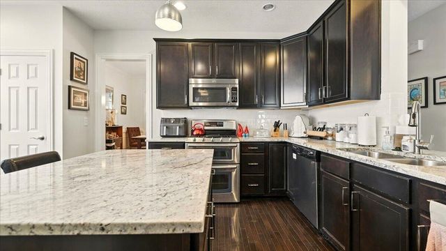 5025 Blackstone Edge Drive, New Albany, OH 43054