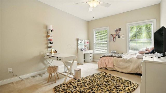 5025 Blackstone Edge Drive, New Albany, OH 43054