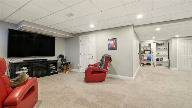 5025 Blackstone Edge Drive, New Albany, OH 43054