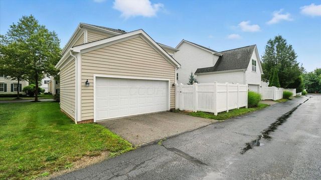 5025 Blackstone Edge Drive, New Albany, OH 43054