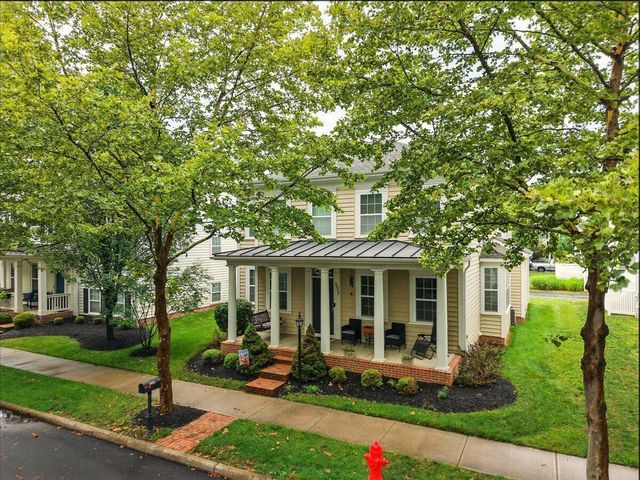 5025 Blackstone Edge Drive, New Albany, OH 43054