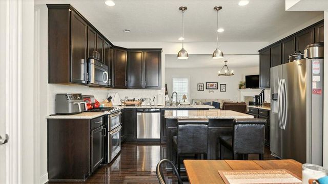 5025 Blackstone Edge Drive, New Albany, OH 43054