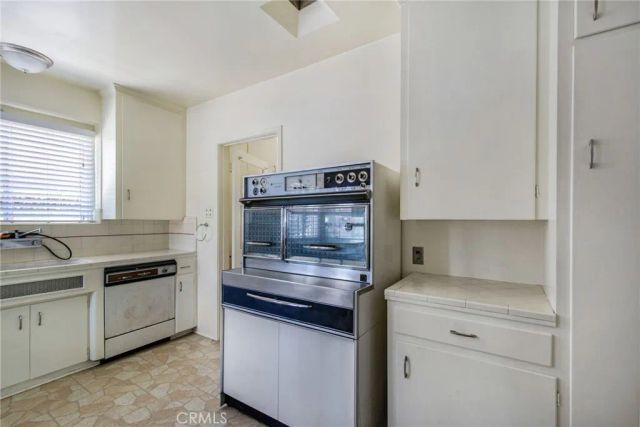 320 W 64th Street, Inglewood, CA 90302