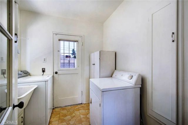 320 W 64th Street, Inglewood, CA 90302