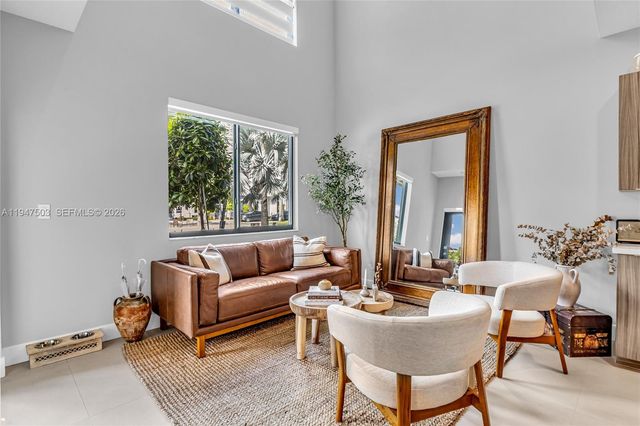 4725 NW 85th Ave 17, Doral, FL 33166