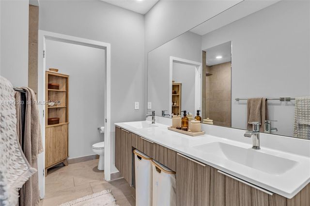 4725 NW 85th Ave 17, Doral, FL 33166