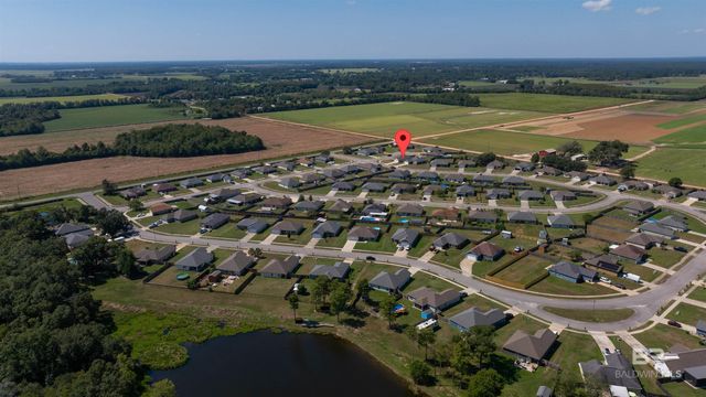 272 Lakefront Circle, Summerdale, AL 36580