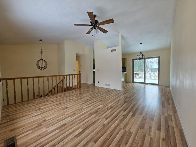 3914 Westbury Trail, Eagan, MN 55123