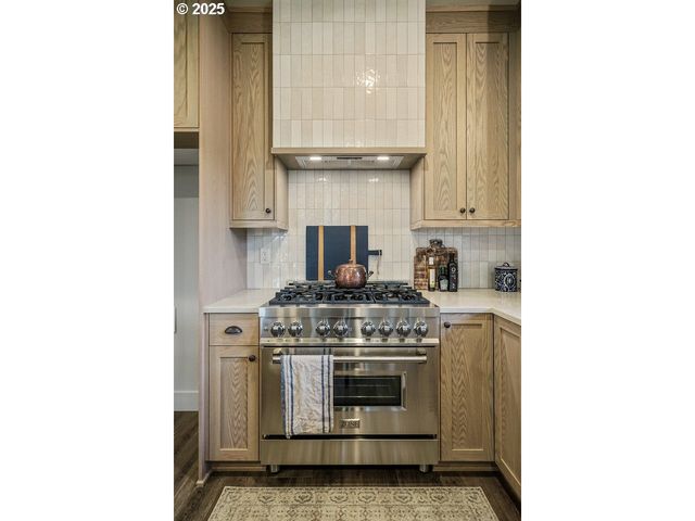 7541 Lennox Ln Ne, Keizer, OR 97303