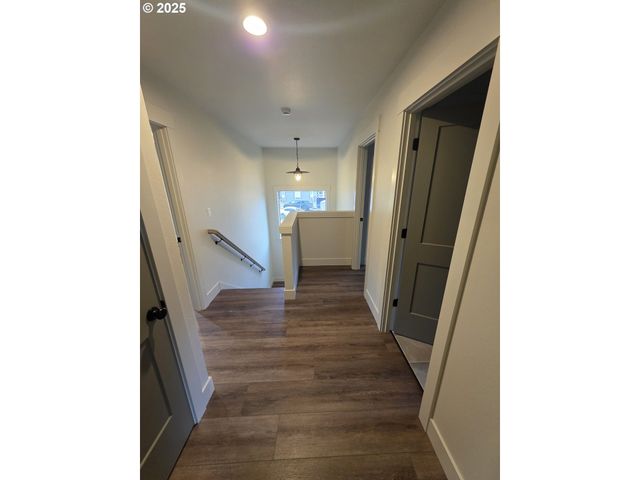 7541 Lennox Ln Ne, Keizer, OR 97303