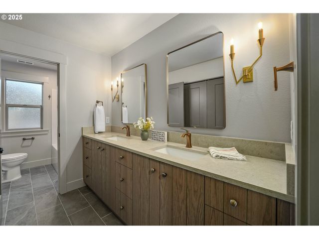 7541 Lennox Ln Ne, Keizer, OR 97303