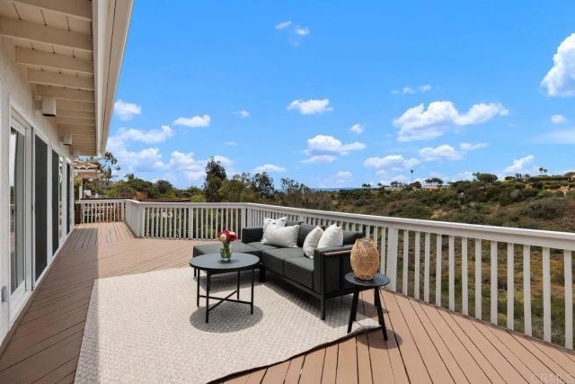 5942 Sagebrush Road, La Jolla, CA 92037