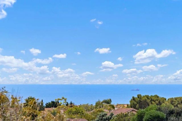 5942 Sagebrush Road, La Jolla, CA 92037