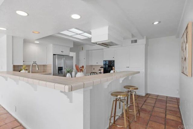 5942 Sagebrush Road, La Jolla, CA 92037