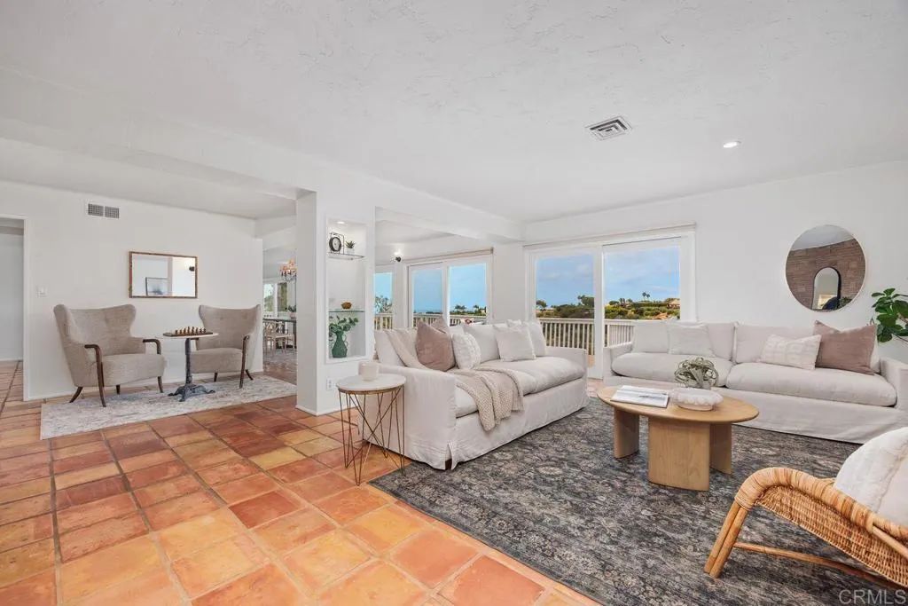 5942 Sagebrush Road, La Jolla, CA 92037