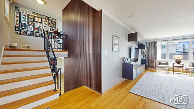 7731 Maple Street, Morton Grove, IL 60053