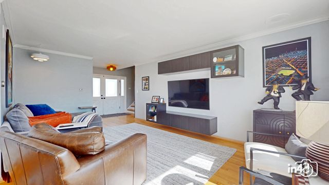 7731 Maple Street, Morton Grove, IL 60053