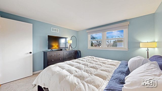 7731 Maple Street, Morton Grove, IL 60053