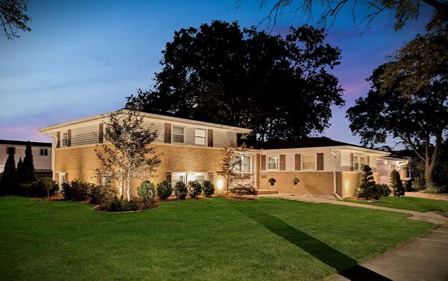 7731 Maple Street, Morton Grove, IL 60053