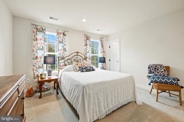 5036 KINGSLEY CT, Warrenton, VA 20187