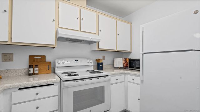 3234 Ashford St H, San Diego, CA 92111