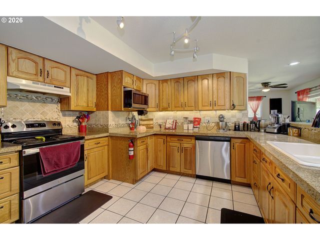 3713 Nw HAYES Rd, Woodland, WA 98674