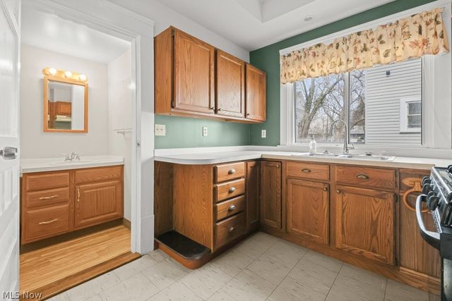 44 Agate Place, Akron, OH 44305