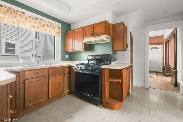 44 Agate Place, Akron, OH 44305